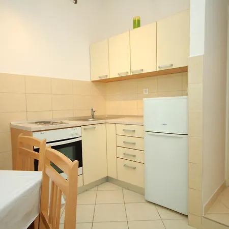 9236a Apartment *